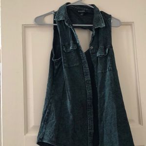 Green/black button up tank top